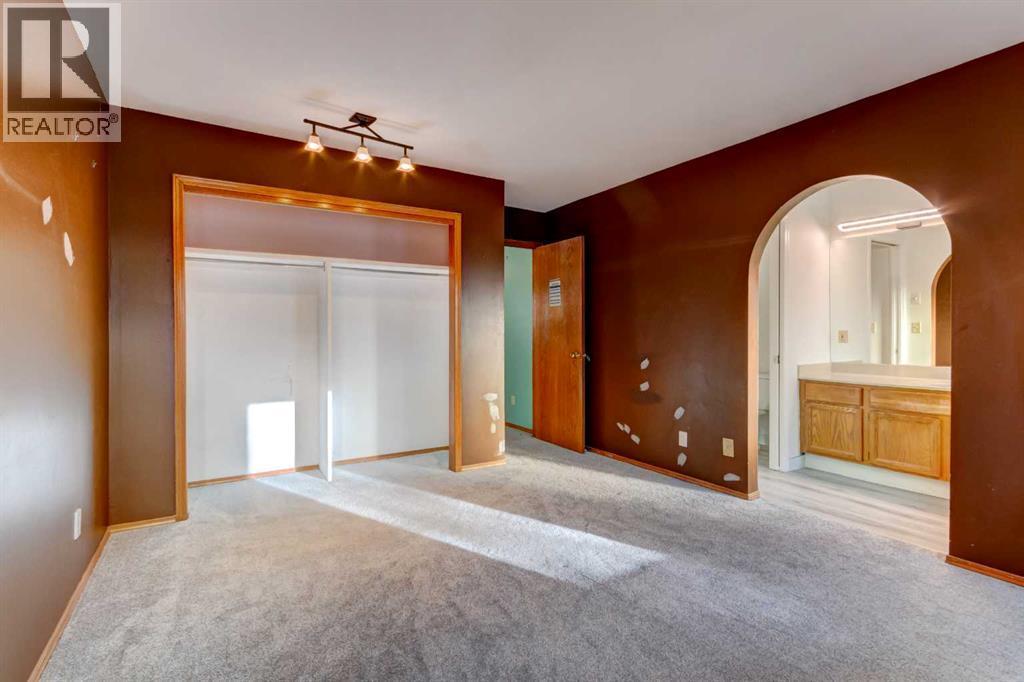 184 Riverbend Drive Se, Calgary, AB - Indoor Photo Showing Other Room