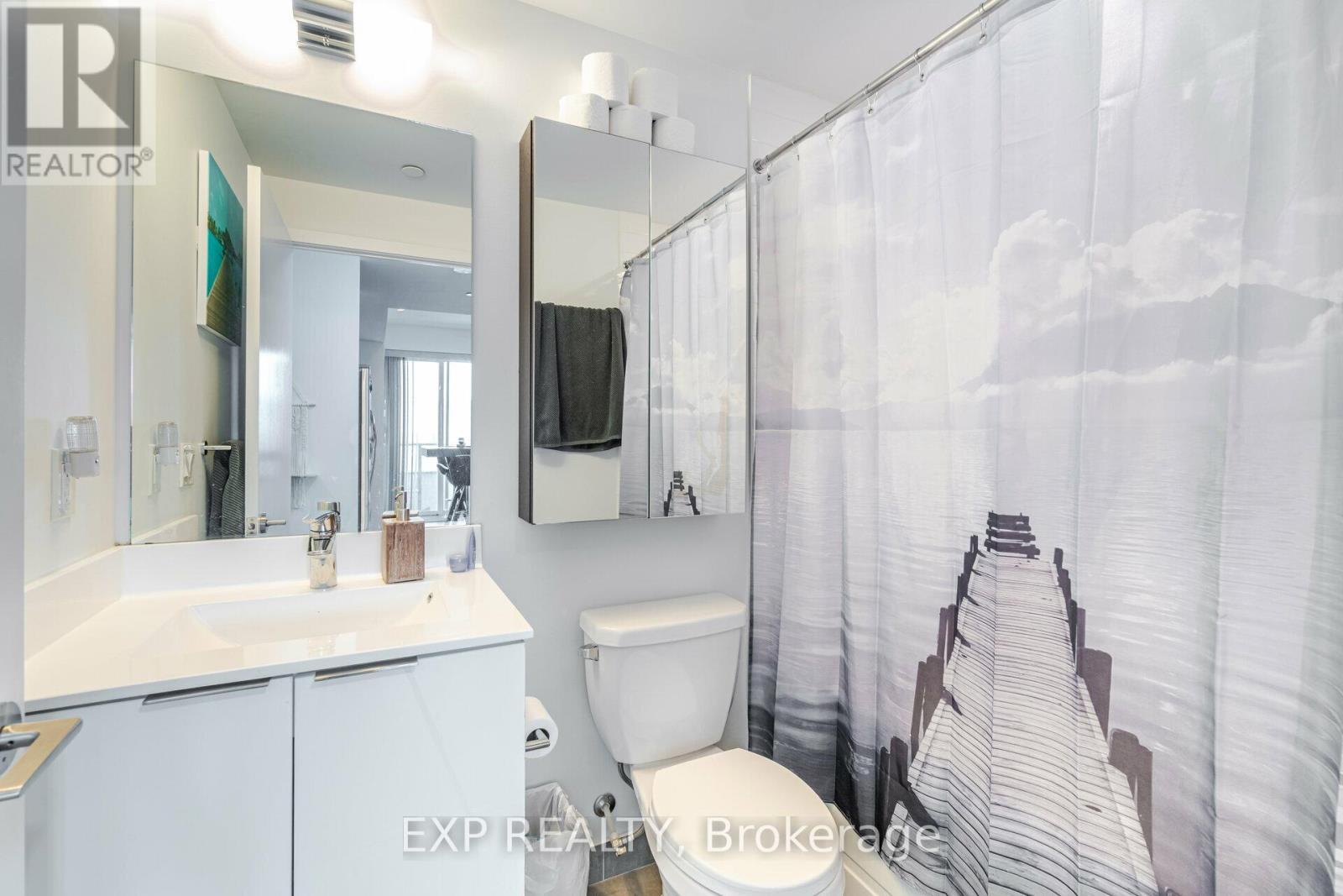 2221 - 30 Shore Breeze Drive, Toronto, ON - Indoor Photo Showing Bathroom