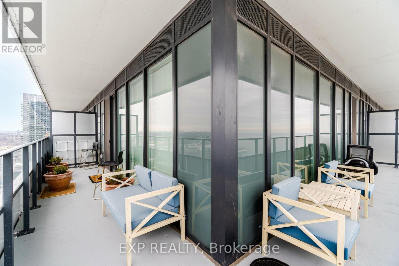 2221 - 30 Shore Breeze Drive, Toronto, ON - Indoor Photo Showing Other Room