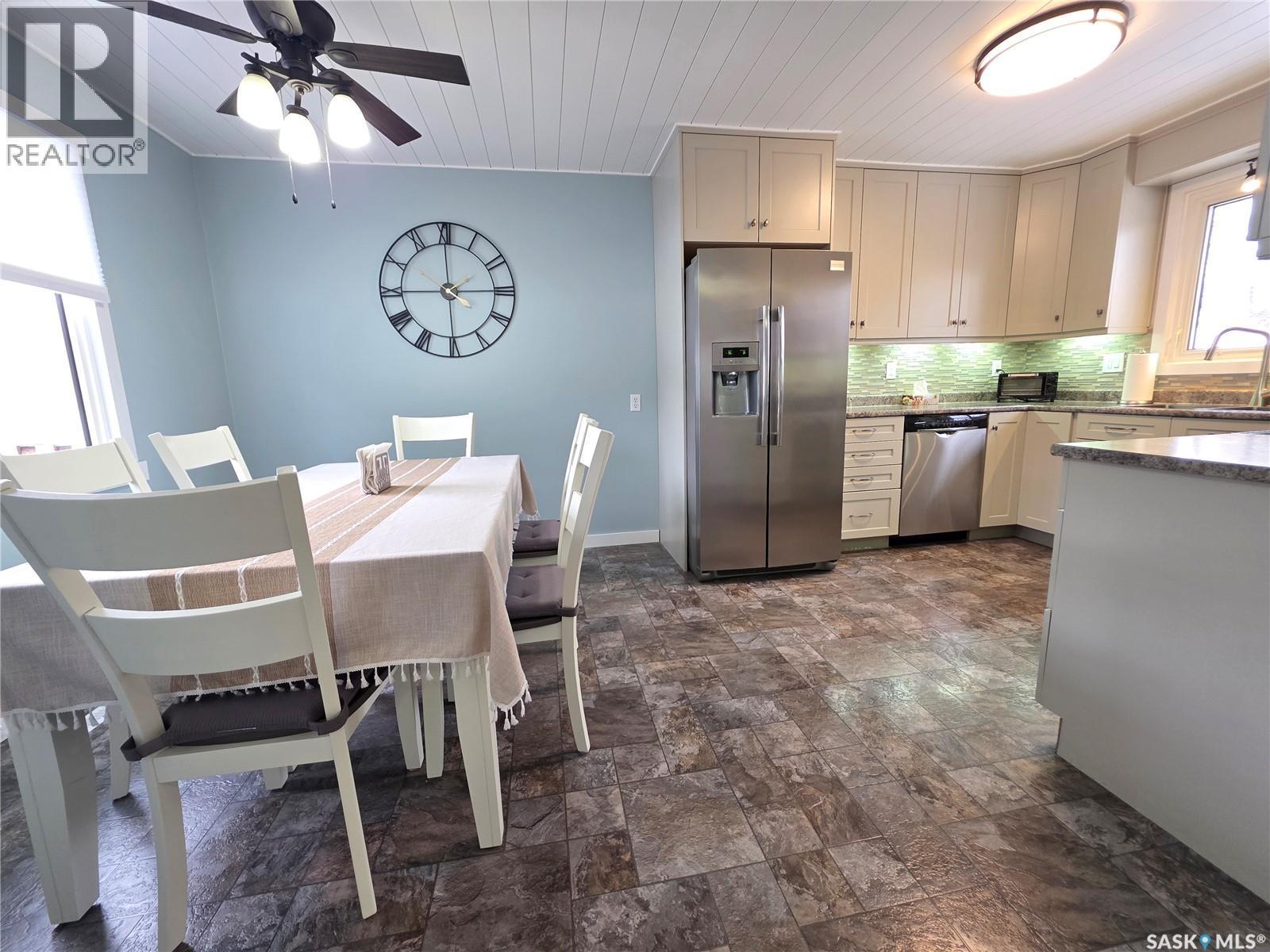 211 Allen Drive, Swift Current, SK - Indoor