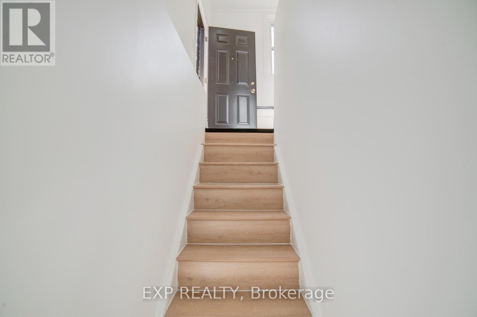 28 Springbank Drive, London South (South E), ON -