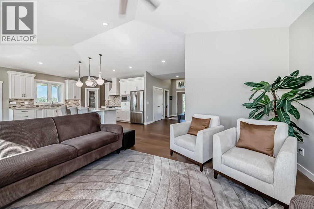 3 - 255049 Township Rd 432, Rural Ponoka County, AB - Indoor Photo Showing Living Room