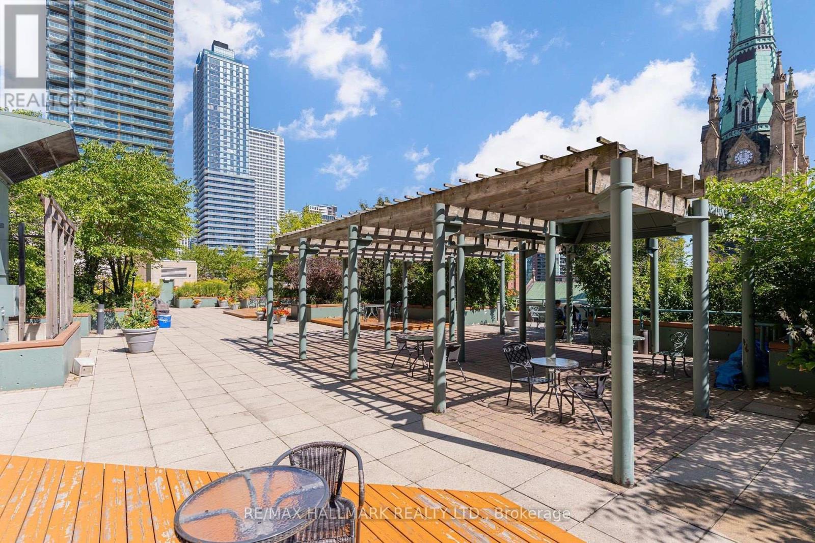 216 - 92 King Street E, Toronto, ON - Outdoor