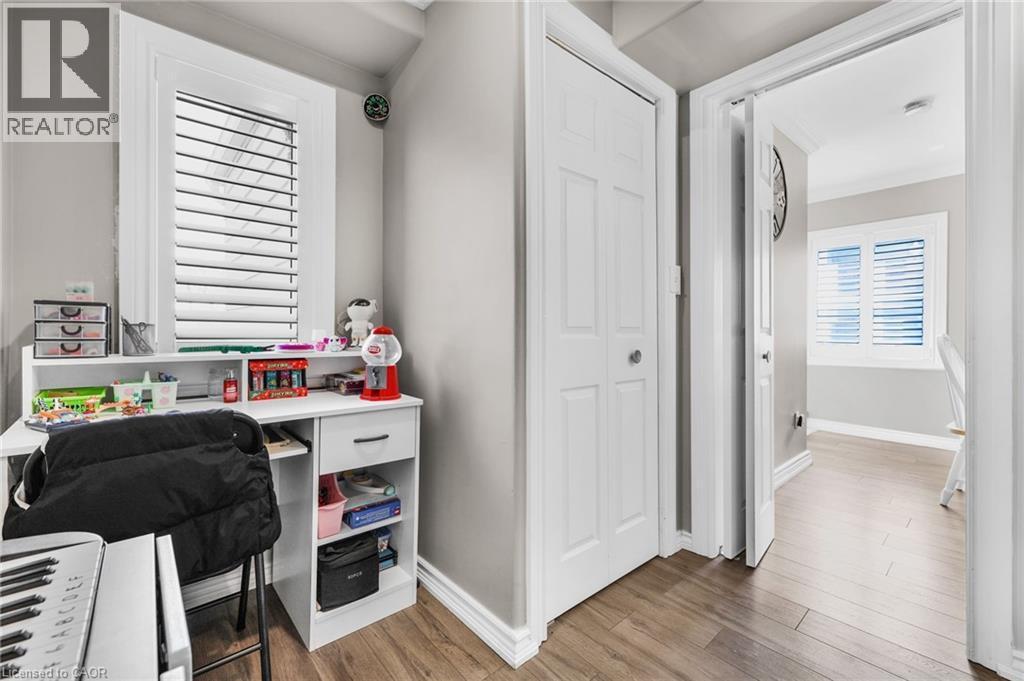 410 Cope Street, Hamilton, ON - Indoor