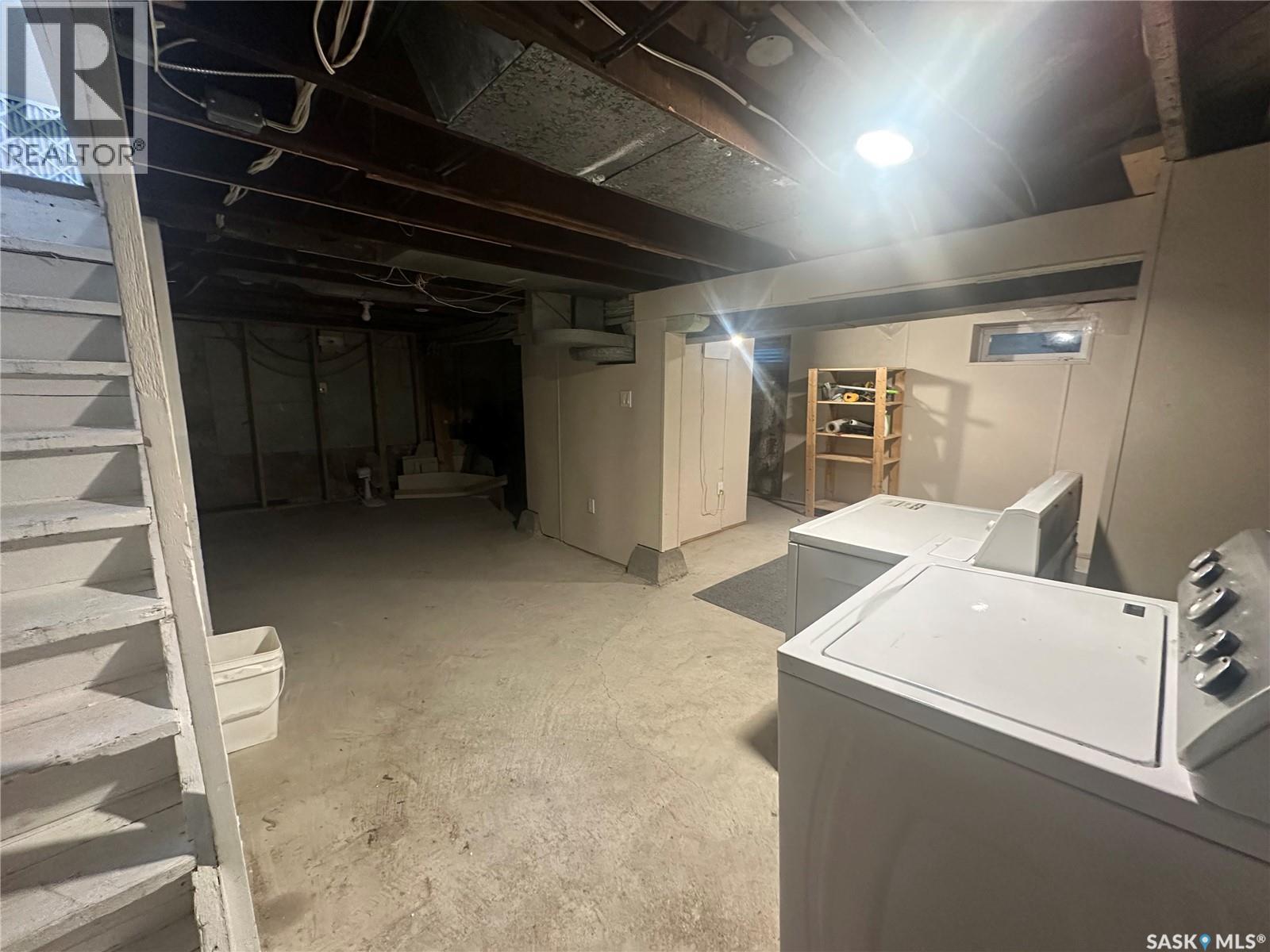 59 Haultain Avenue, Yorkton, SK - Indoor