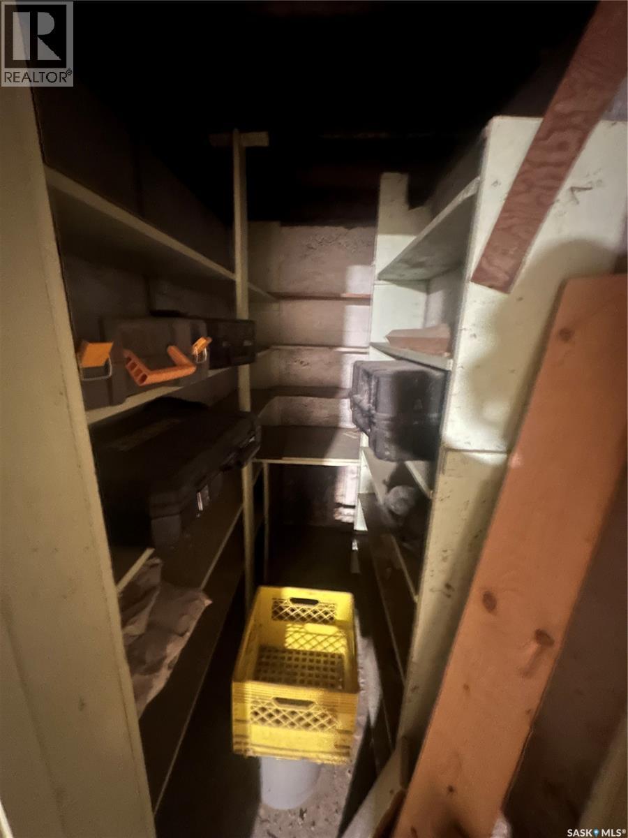 59 Haultain Avenue, Yorkton, SK - Indoor