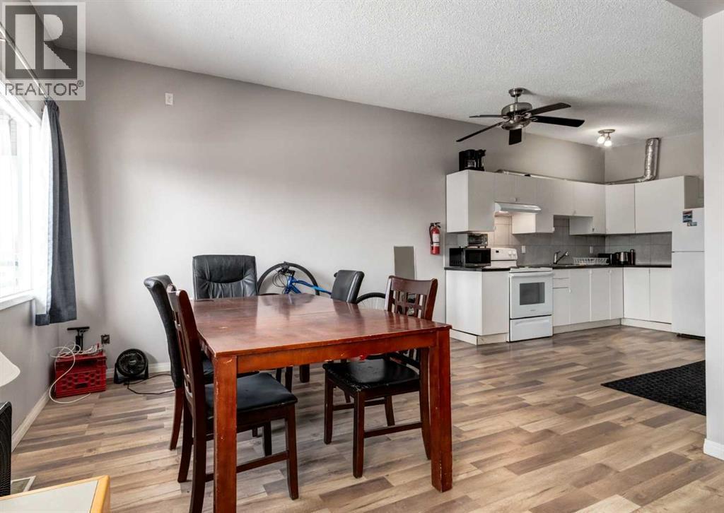 7634 & 7636 22A Street Se, Calgary, AB - Indoor