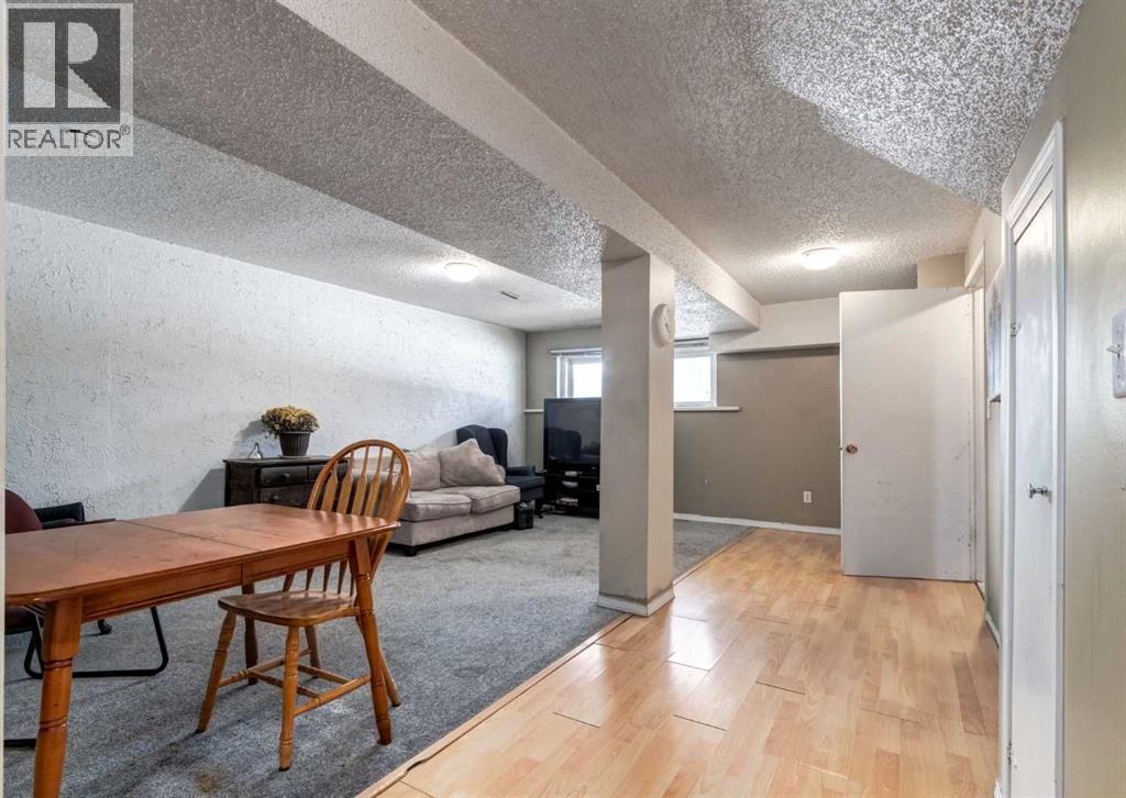 7634 & 7636 22A Street Se, Calgary, AB - Indoor