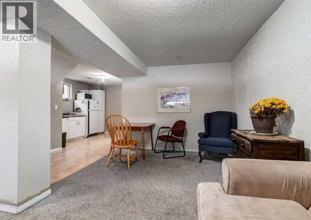 7634 & 7636 22A Street Se, Calgary, AB - Indoor