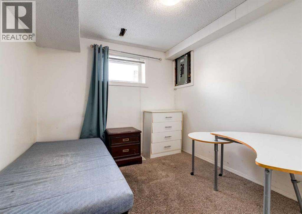 7634 & 7636 22A Street Se, Calgary, AB - Indoor