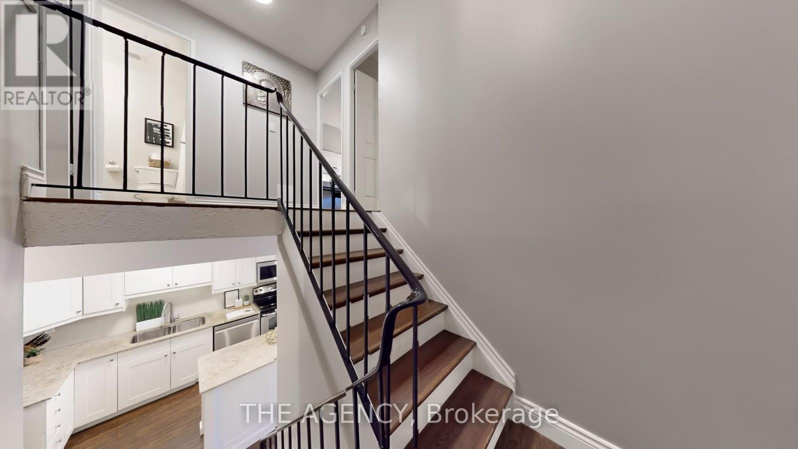 119 - 60 Southport Street N, Toronto, ON - Indoor Photo Showing Other Room