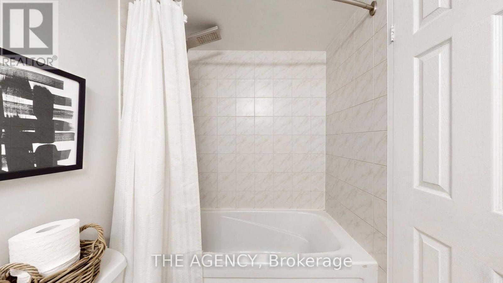 119 - 60 Southport Street N, Toronto, ON - Indoor Photo Showing Bathroom