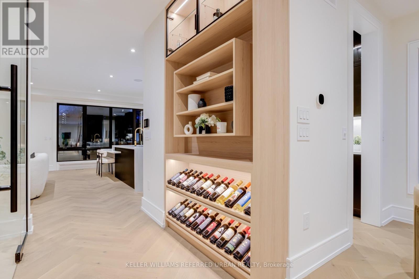 33 Twelfth Street, Toronto, ON - Indoor Photo Showing Other Room