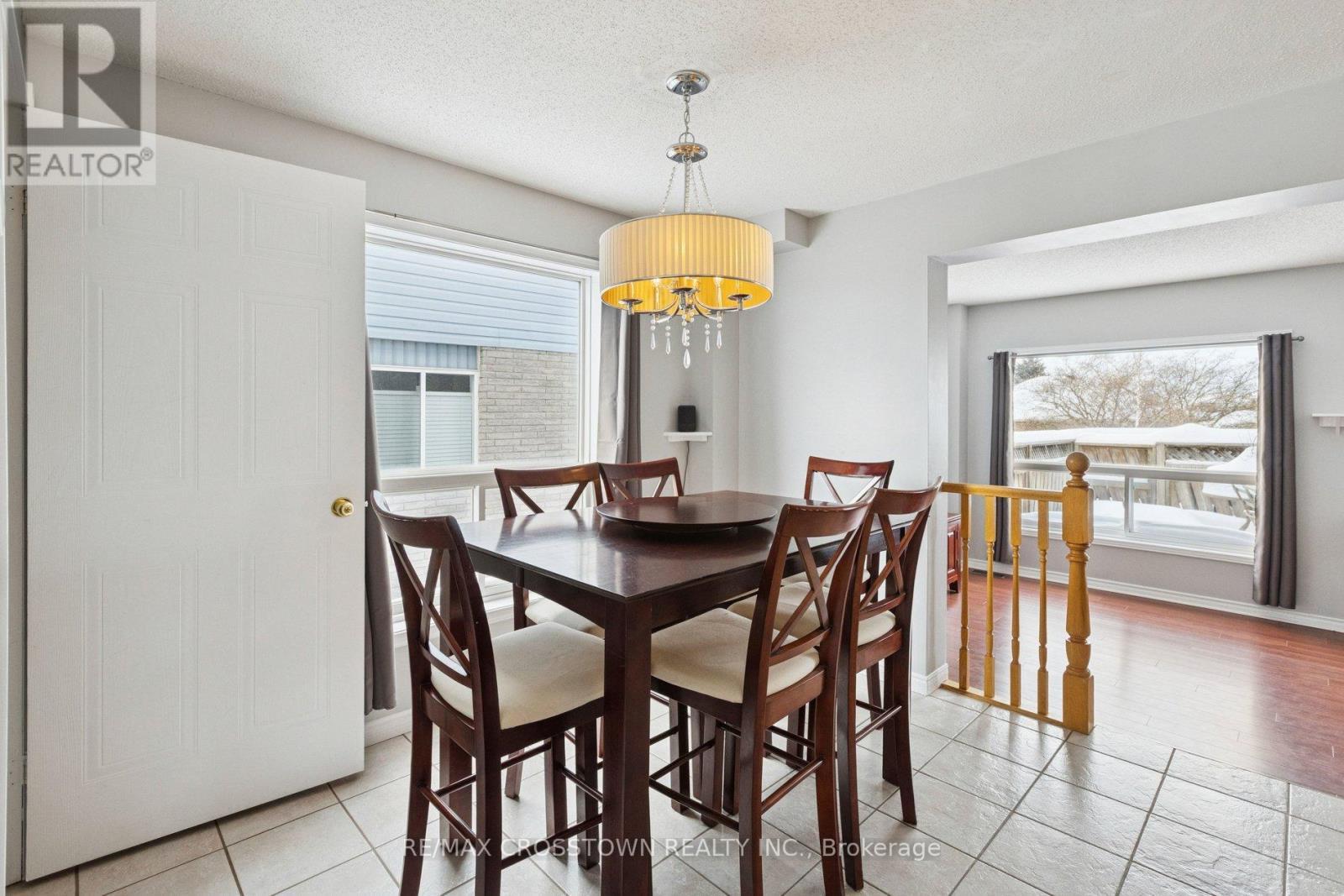 52 Gibb Street, Cambridge, ON - Indoor Photo Showing Dining Room
