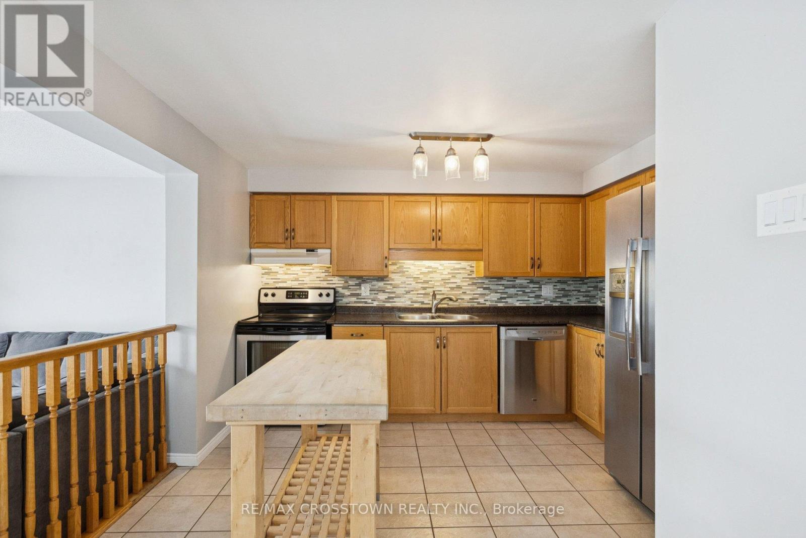 52 Gibb Street, Cambridge, ON - Indoor Photo Showing Kitchen With Double Sink