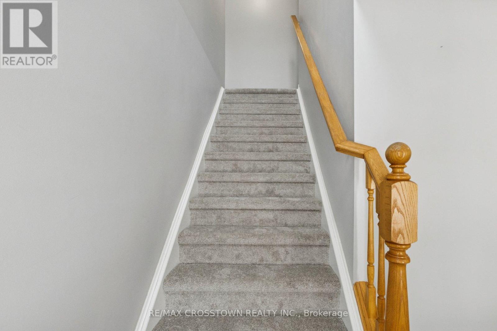 52 Gibb Street, Cambridge, ON - Indoor Photo Showing Other Room