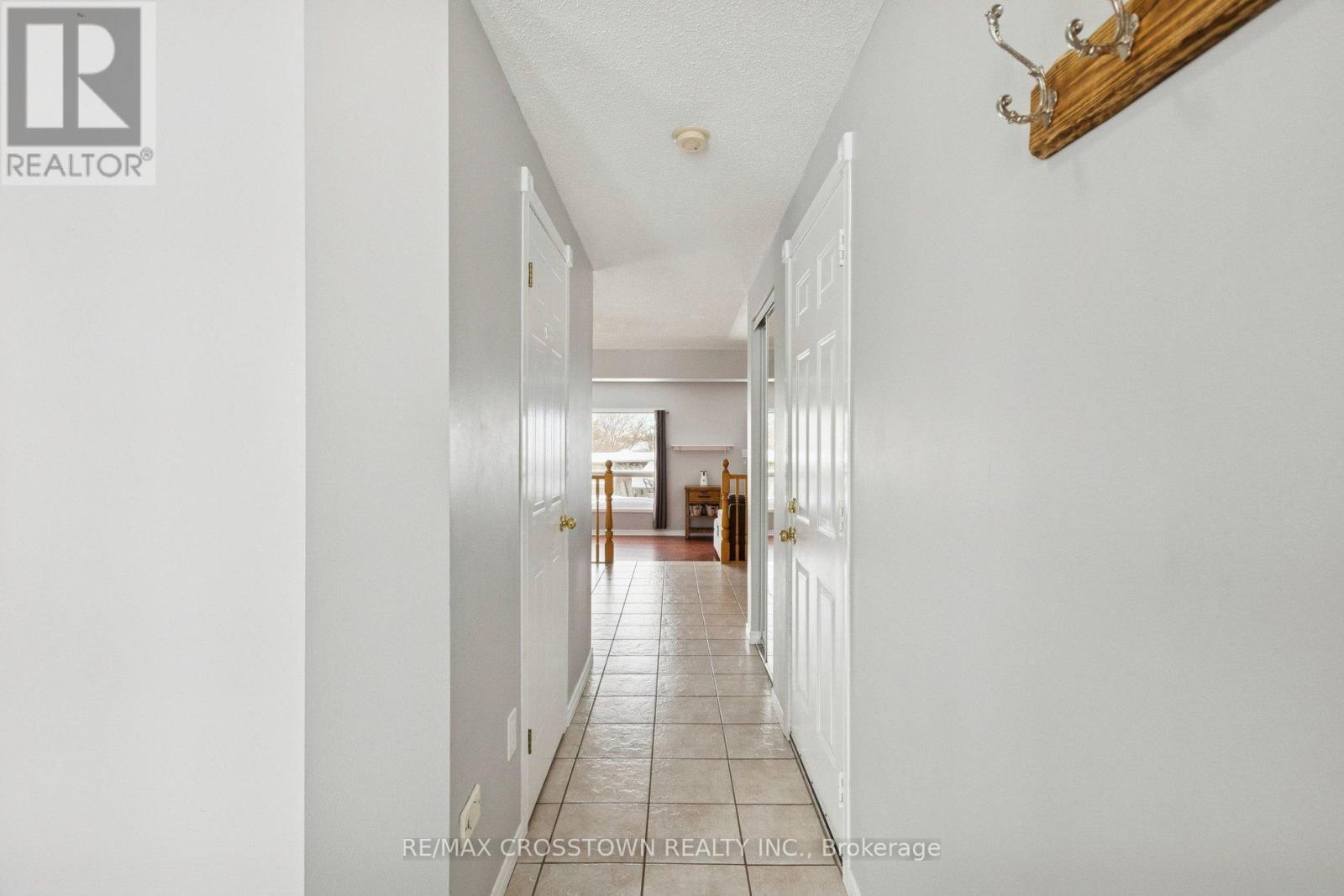 52 Gibb Street, Cambridge, ON - Indoor Photo Showing Other Room