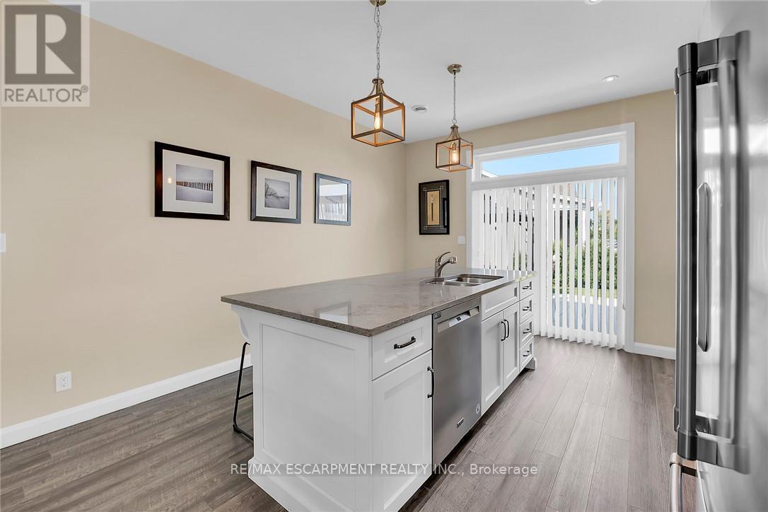 24 - 740 Main Street E, Haldimand, ON - Indoor Photo Showing Kitchen