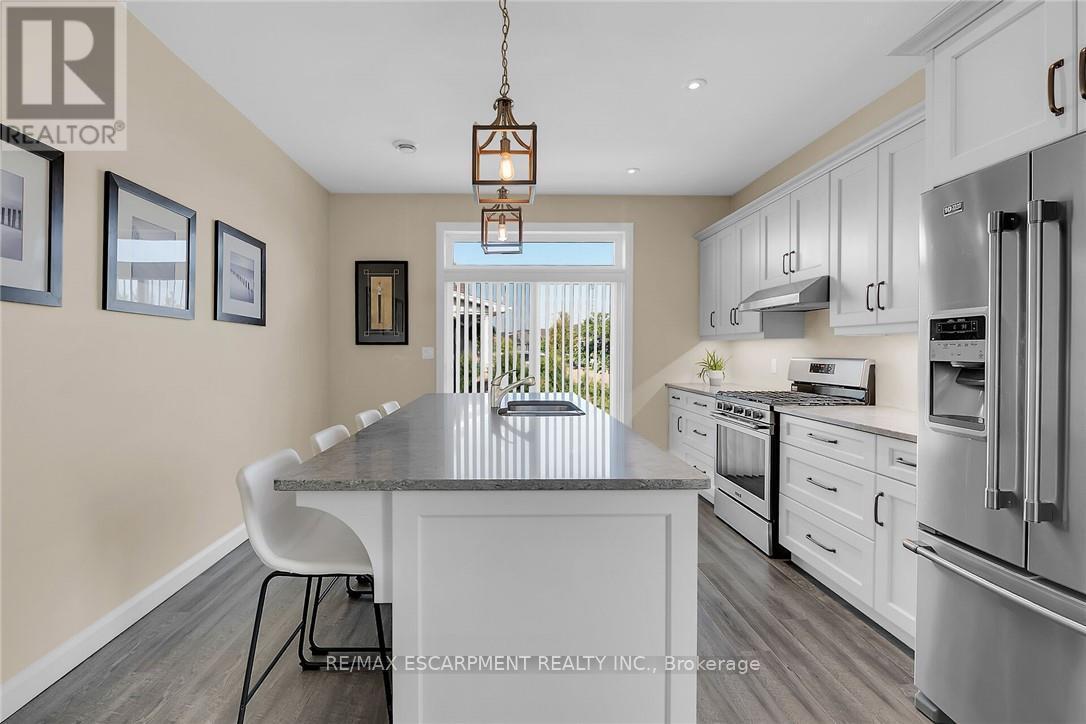24 - 740 Main Street E, Haldimand, ON - Indoor Photo Showing Kitchen
