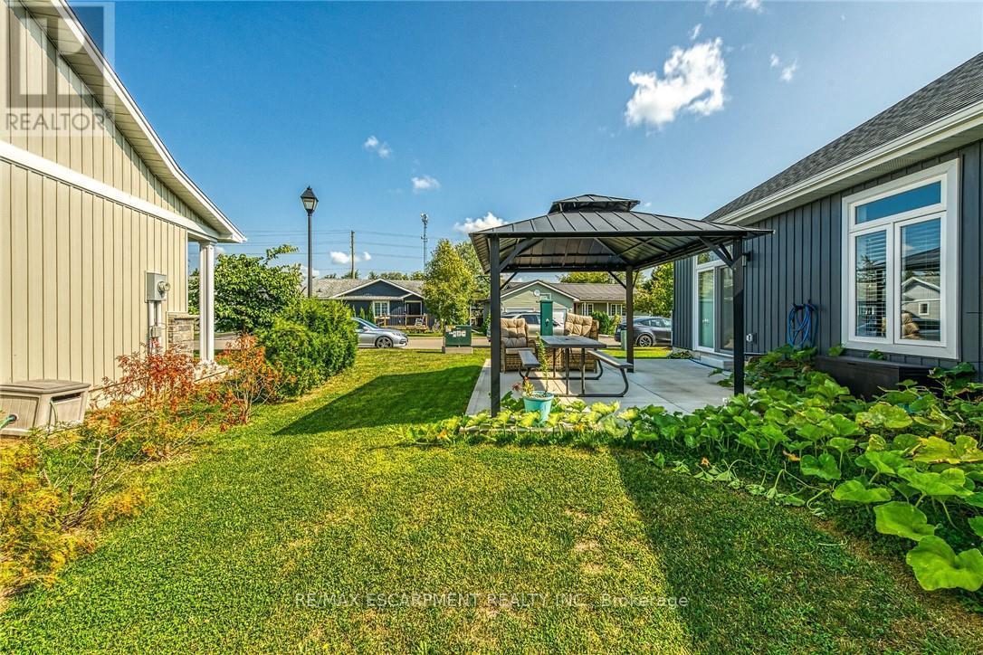 24 - 740 Main Street E, Haldimand, ON - Outdoor