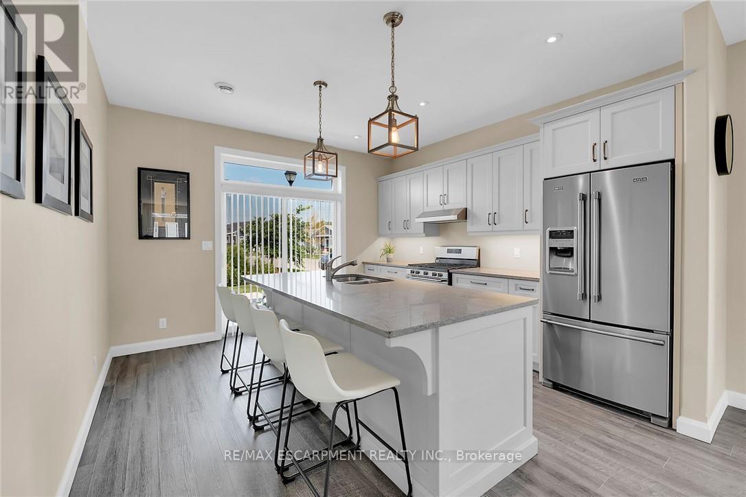 24 - 740 Main Street E, Haldimand, ON - Indoor Photo Showing Kitchen