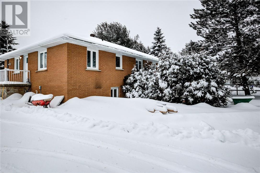 5780 Hwy 69 North, Hanmer, ON - Outdoor