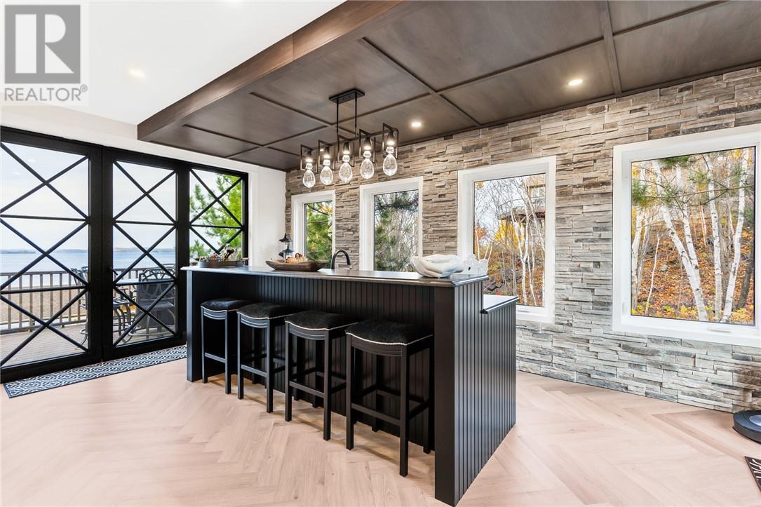 20 Breezehill Road, Skead, ON - Indoor