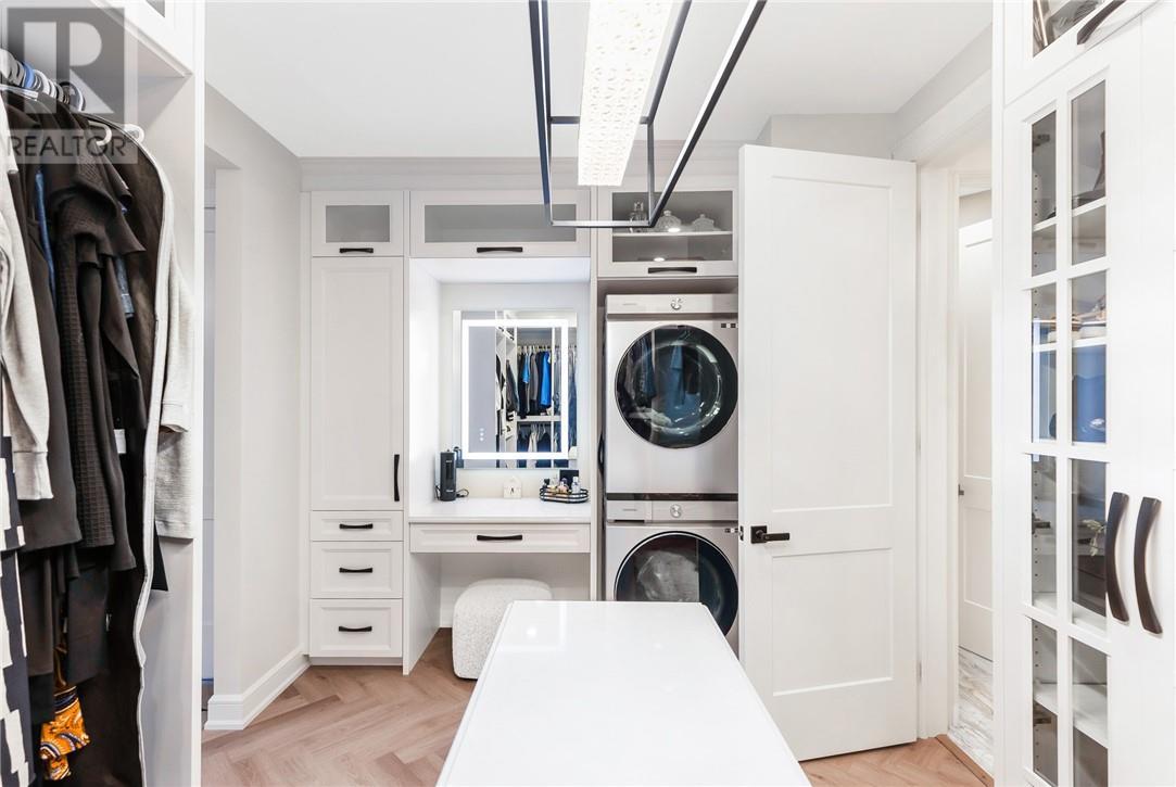 20 Breezehill Road, Skead, ON - Indoor Photo Showing Laundry Room