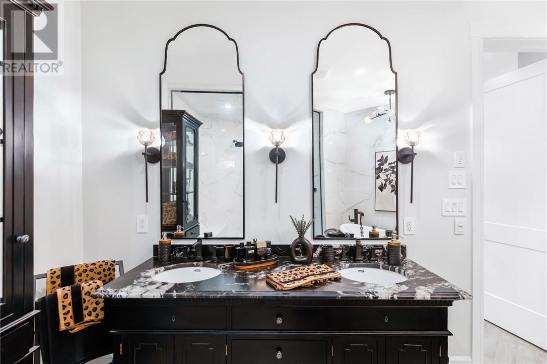 20 Breezehill Road, Skead, ON - Indoor Photo Showing Bathroom