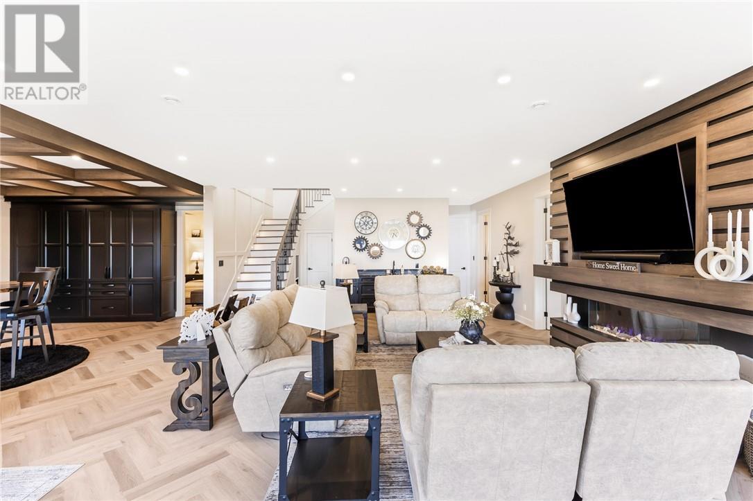 20 Breezehill Road, Skead, ON - Indoor Photo Showing Living Room
