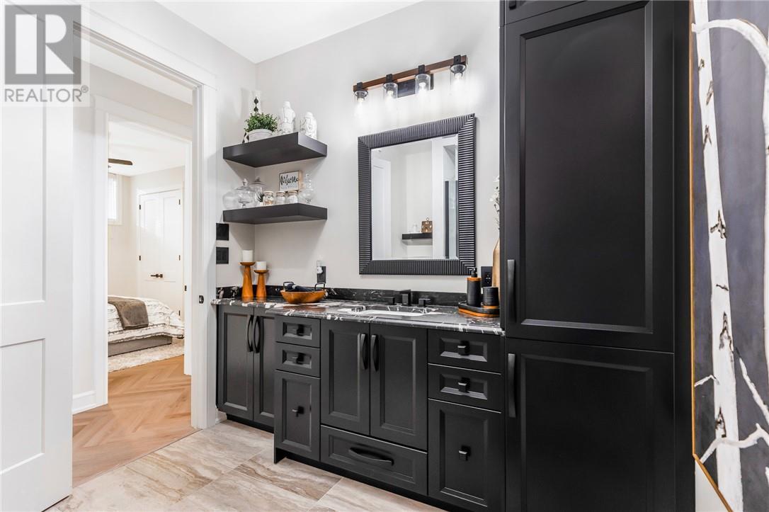 20 Breezehill Road, Skead, ON - Indoor