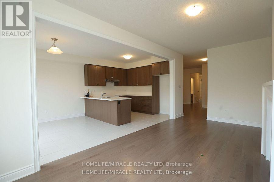 11 Calabria Drive, Caledon, ON - Indoor Photo Showing Kitchen