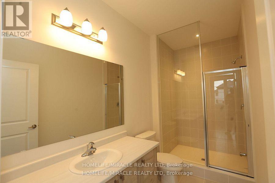 11 Calabria Drive, Caledon, ON - Indoor Photo Showing Bathroom