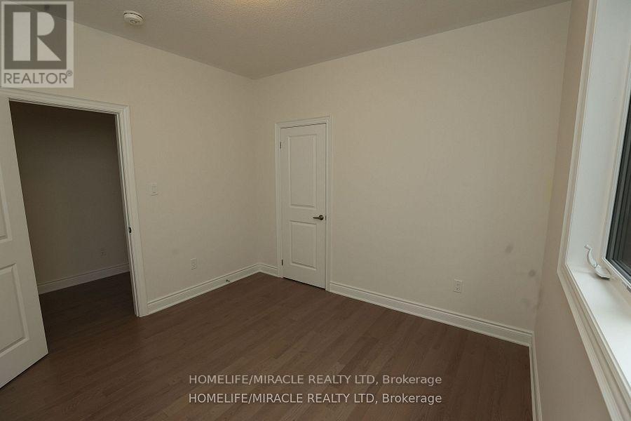 11 Calabria Drive, Caledon, ON - Indoor Photo Showing Other Room