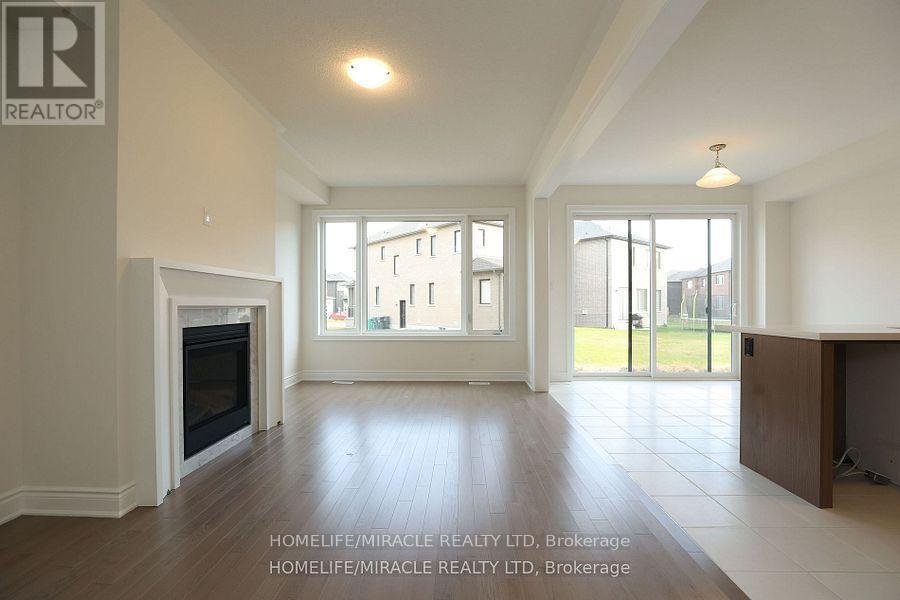 11 Calabria Drive, Caledon, ON - Indoor With Fireplace