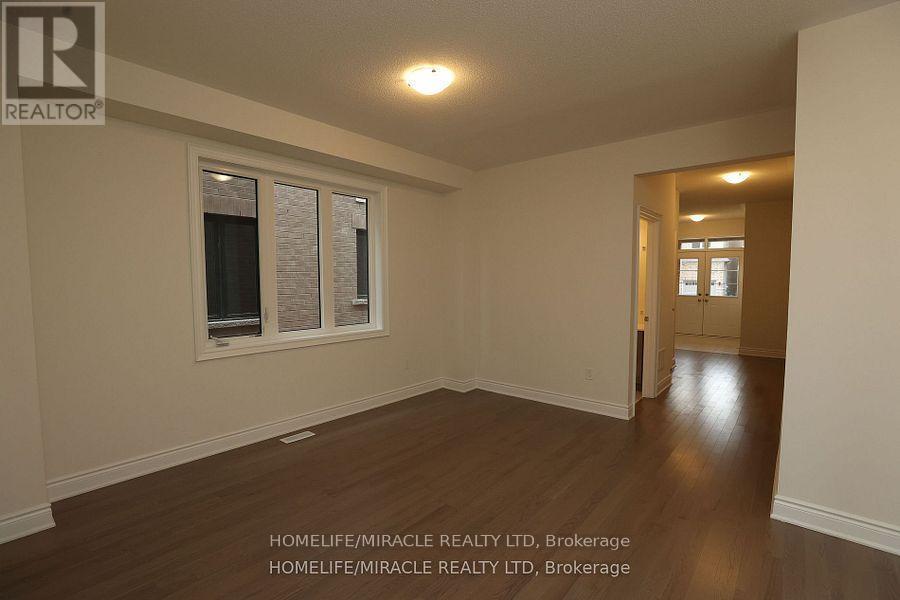 11 Calabria Drive, Caledon, ON - Indoor Photo Showing Other Room