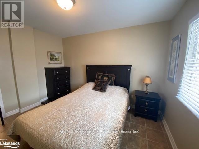 139 Trout Lane, Tiny, ON - Indoor Photo Showing Bedroom