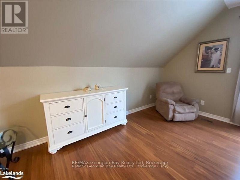 139 Trout Lane, Tiny, ON - Indoor