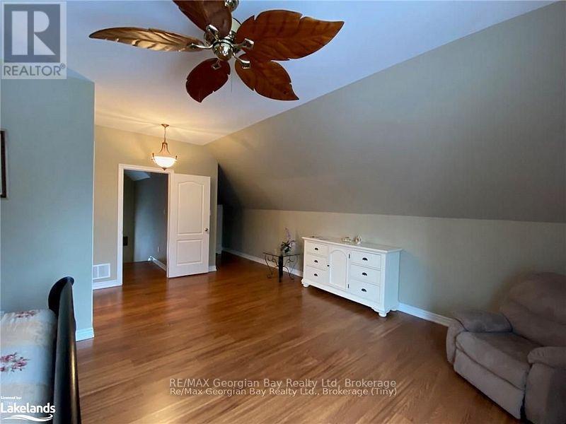 139 Trout Lane, Tiny, ON - Indoor