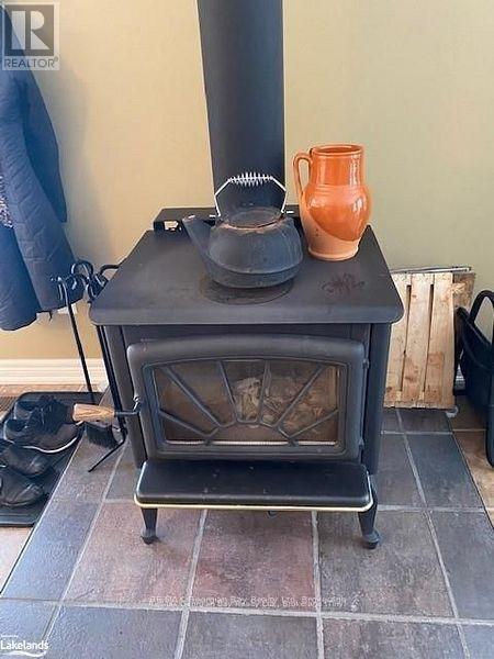 139 Trout Lane, Tiny, ON - Indoor Photo Showing Other Room