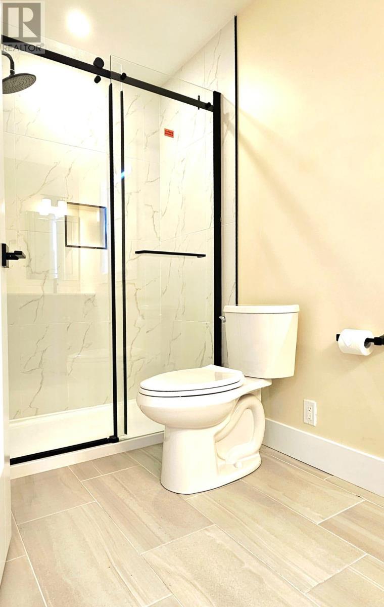 201-203 Stanmol Drive, Charlottetown, PE - Indoor Photo Showing Bathroom