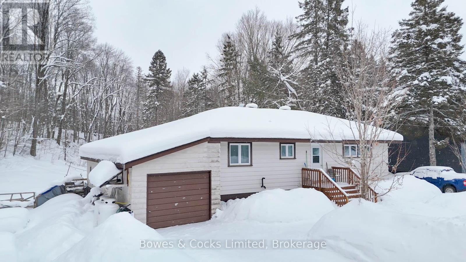 1052 Estates Road, Highlands East (Bicroft Ward), ON - Outdoor