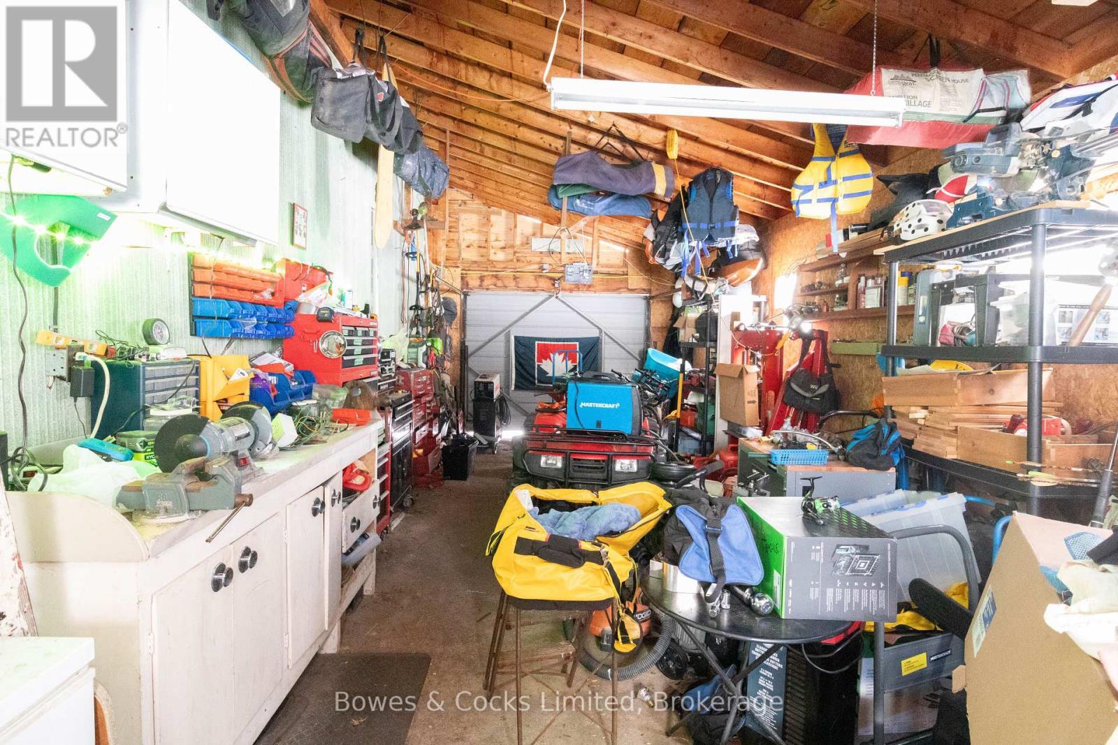 1052 Estates Road, Highlands East (Bicroft Ward), ON - Indoor