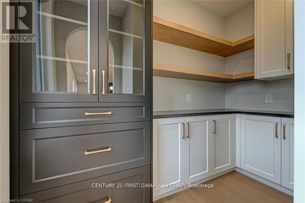 129 Aspen Circle, Thames Centre (Thorndale), ON - Indoor