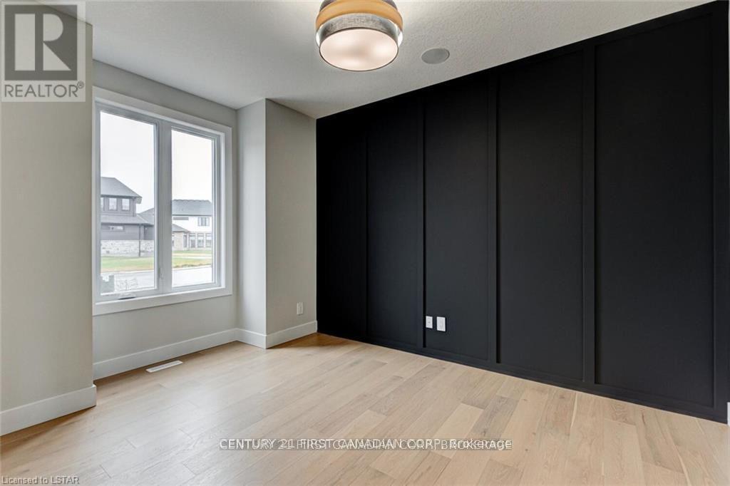 129 Aspen Circle, Thames Centre (Thorndale), ON - Indoor Photo Showing Other Room