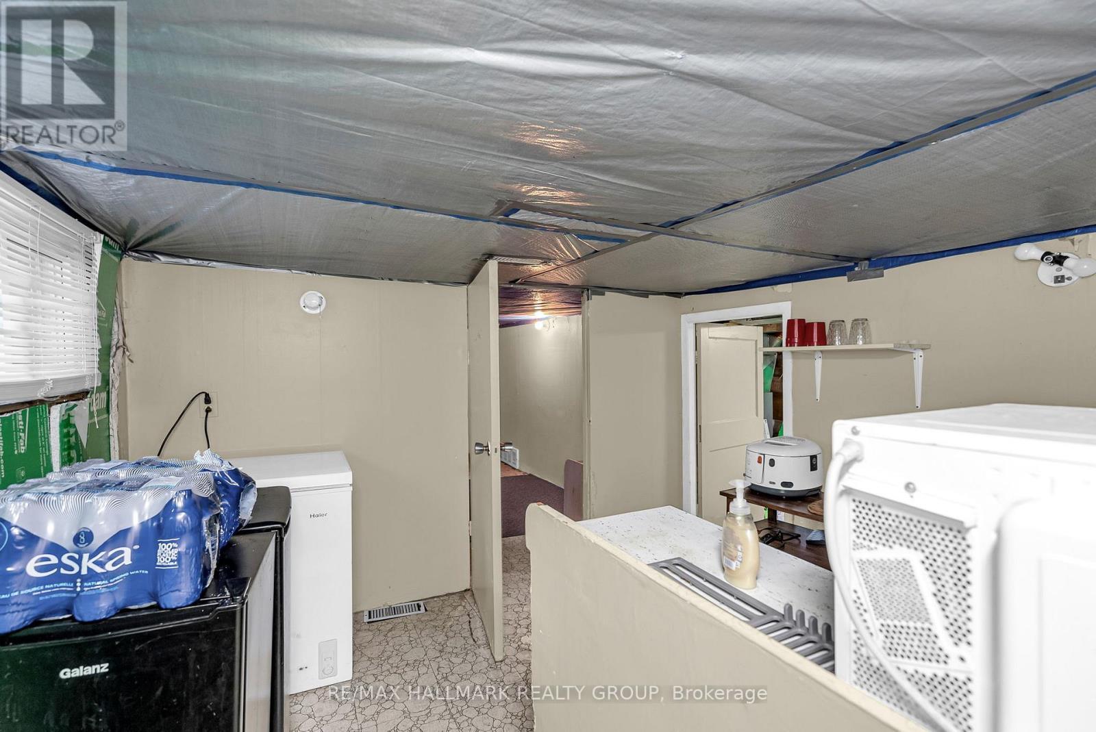 230 Alice Street, Cornwall, ON - Indoor Photo Showing Laundry Room