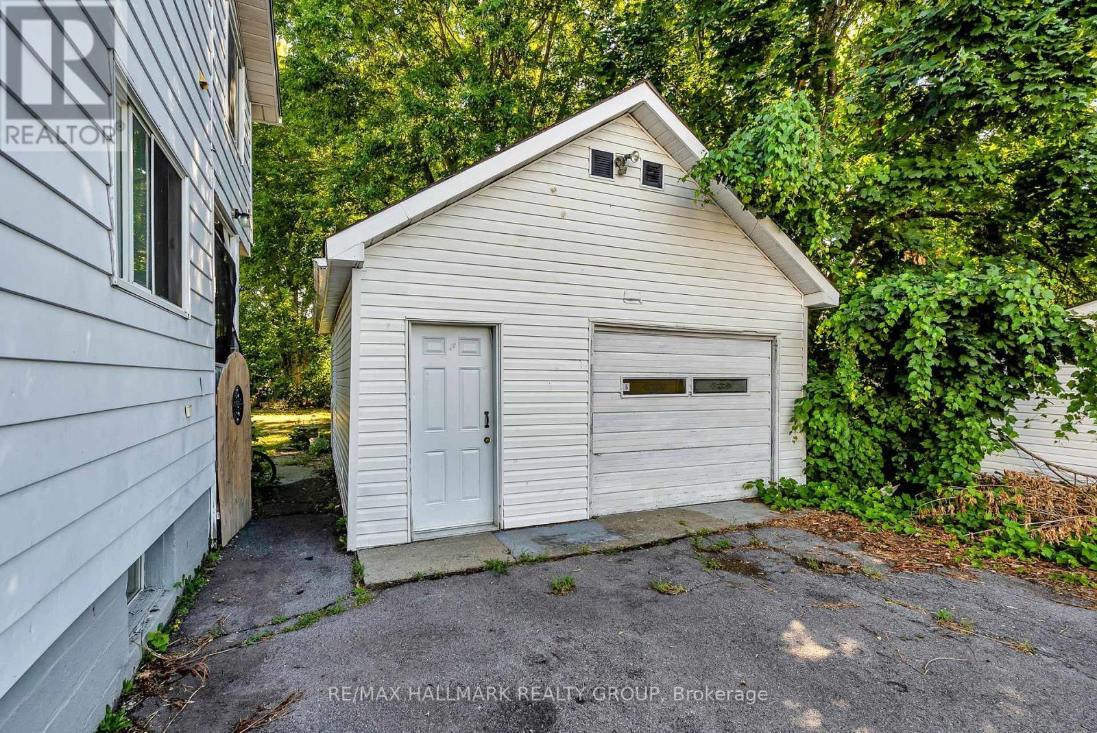 230 Alice Street, Cornwall, ON - Outdoor With Exterior