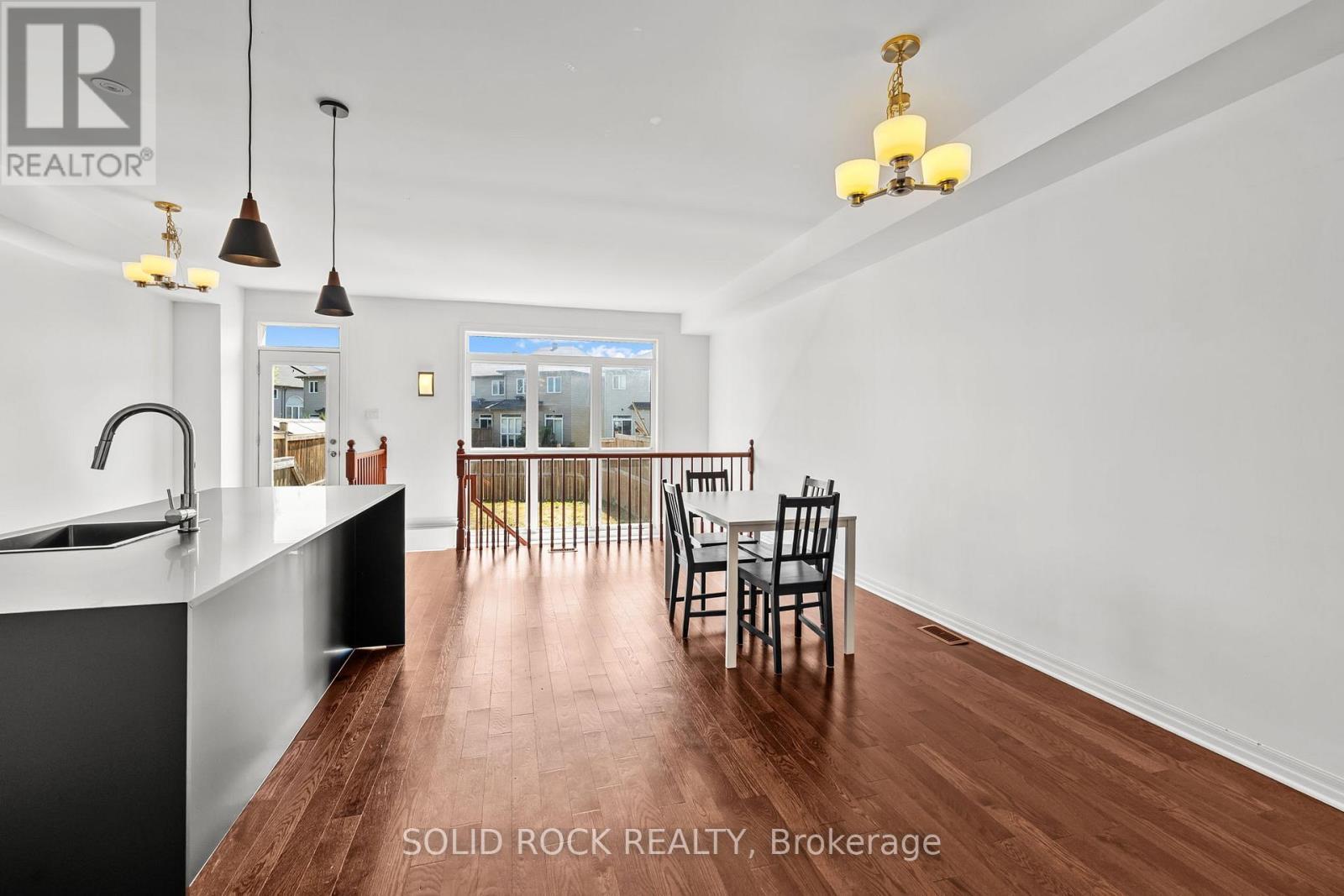 153 Hawkshaw Crescent E, Ottawa, ON - Indoor