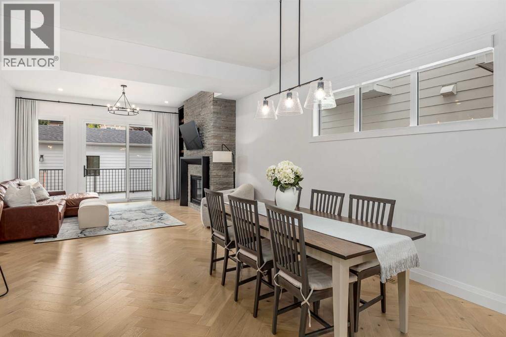 2032 41 Avenue Sw, Calgary, AB - Indoor Photo Showing Dining Room