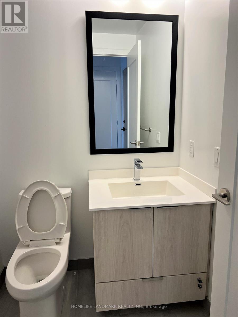 621 - 1 Belsize Drive, Toronto, ON - Indoor Photo Showing Bathroom